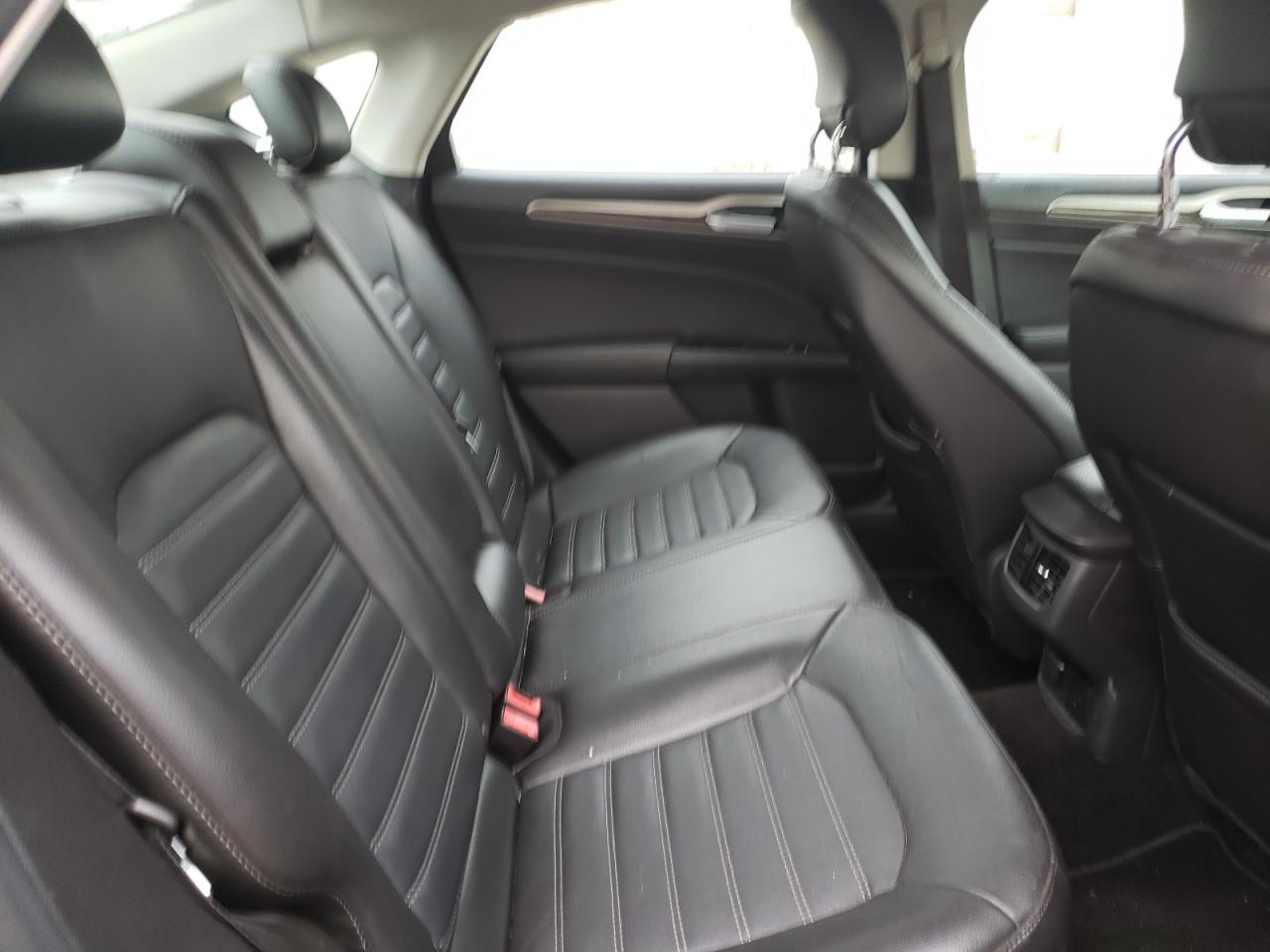 Photo 6 from auction – 2013 FORD FUSION SE with VIN 3FA6P0LU6DR288381