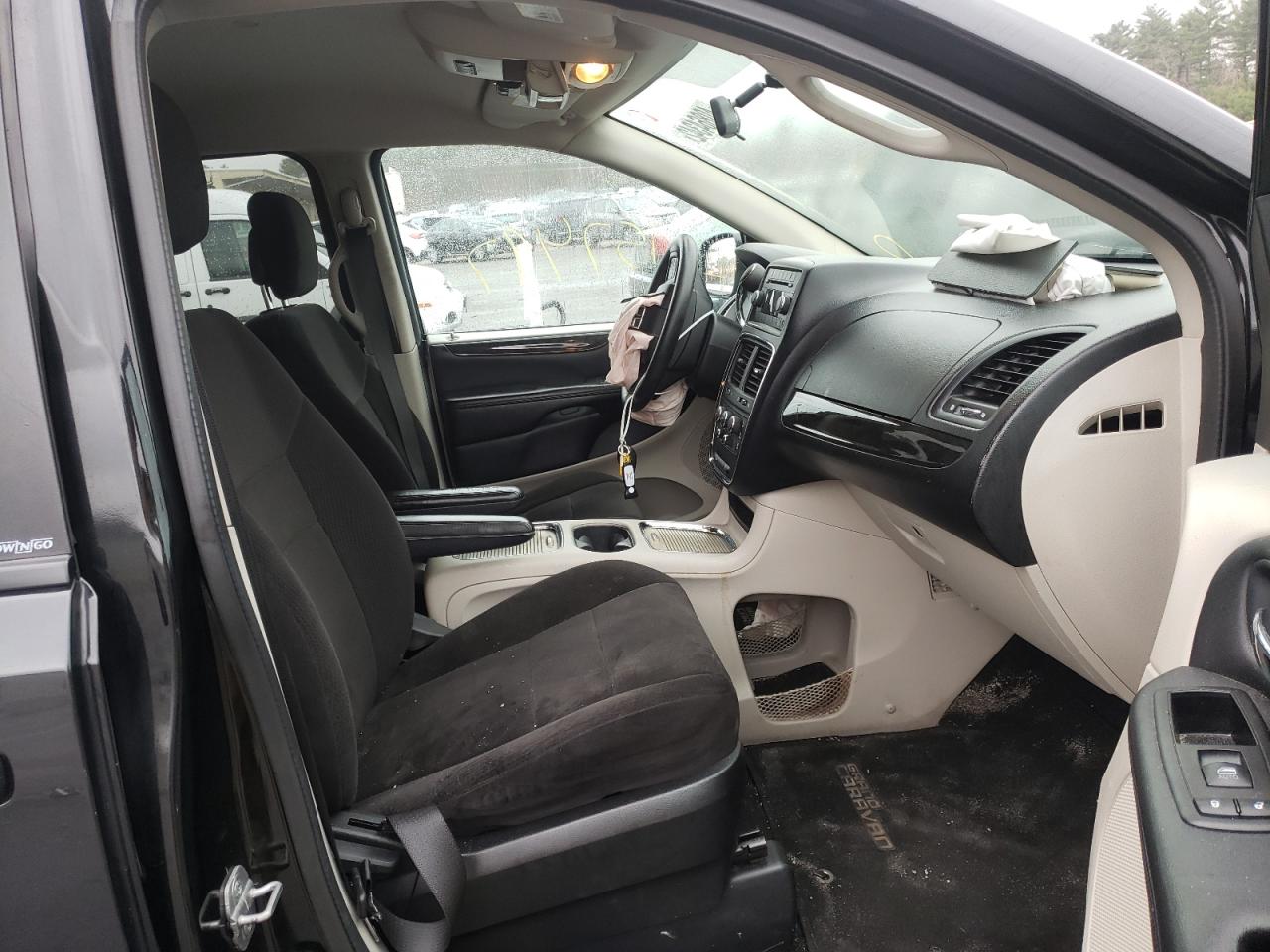 Photo 5 from auction – 2012 DODGE GRAND CARA with VIN 2C4RDGCG4CR296177