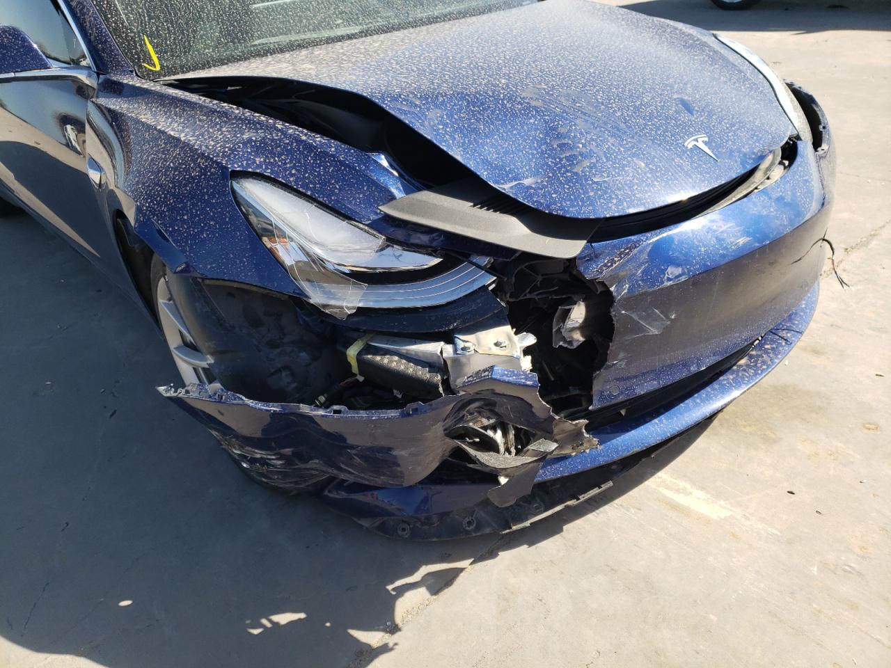 Photo 9 from auction – 2018 TESLA MODEL 3 with VIN 5YJ3E1EB1JF187282