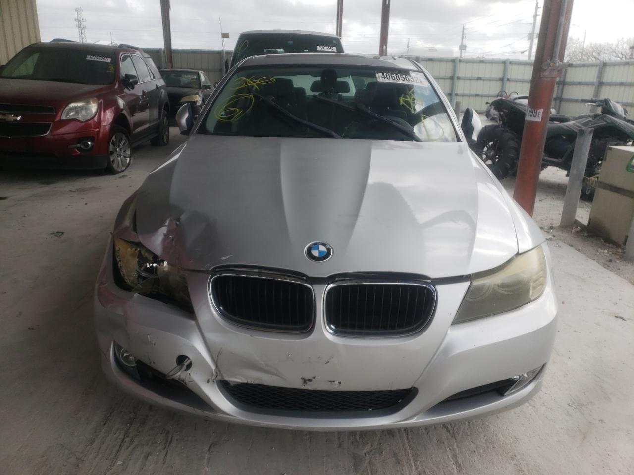 Photo 9 from auction – 2009 BMW 328 I with VIN WBAPH73569A174828