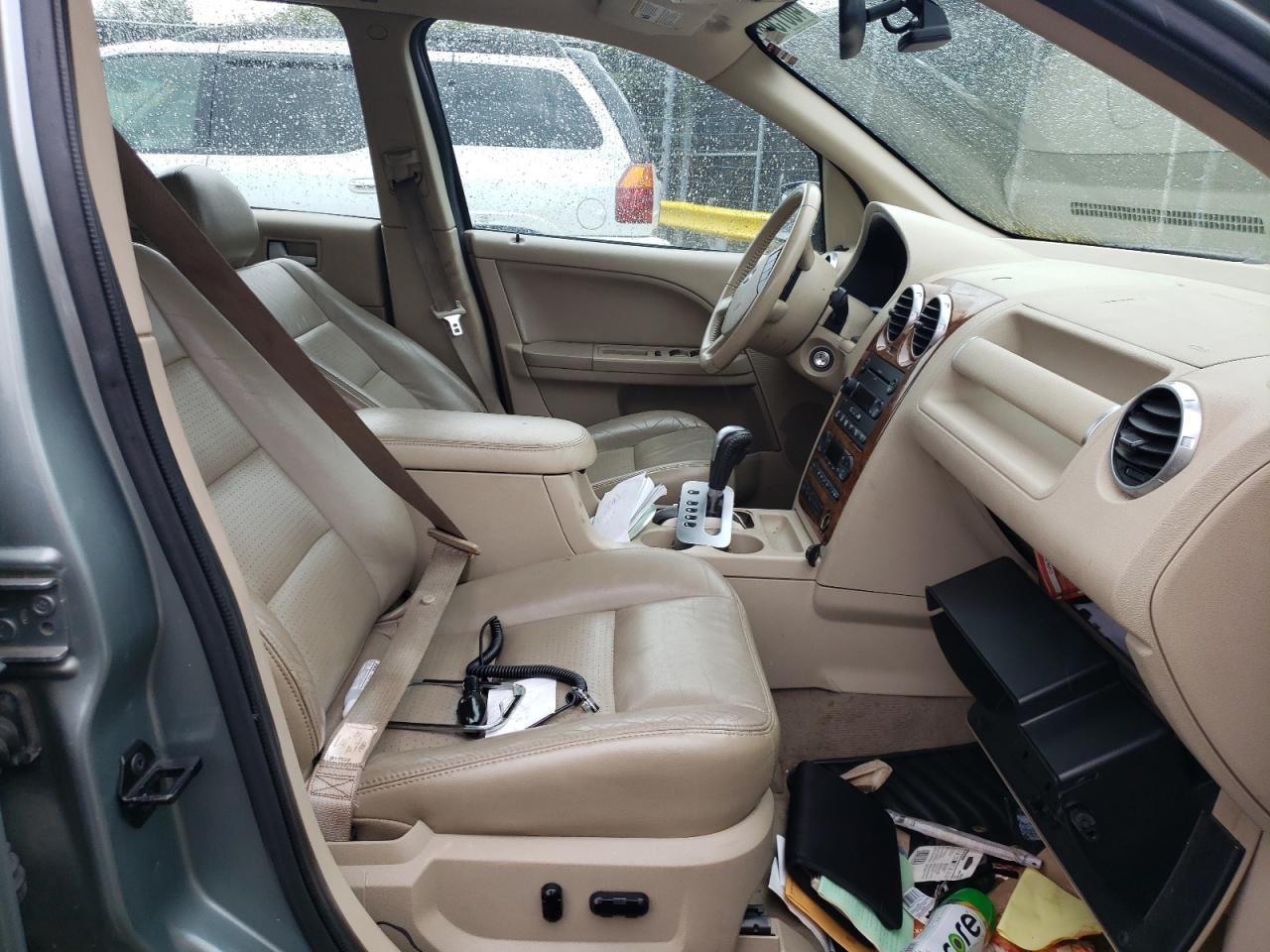 Photo 5 from auction – 2005 FORD FREESTYLE with VIN 1FMDK06115GA70418