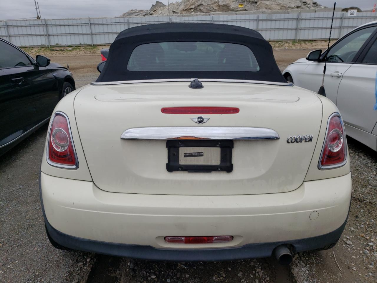 Photo 6 from auction – 2012 MINI COOPER ROA with VIN WMWSY1C5XCT311790