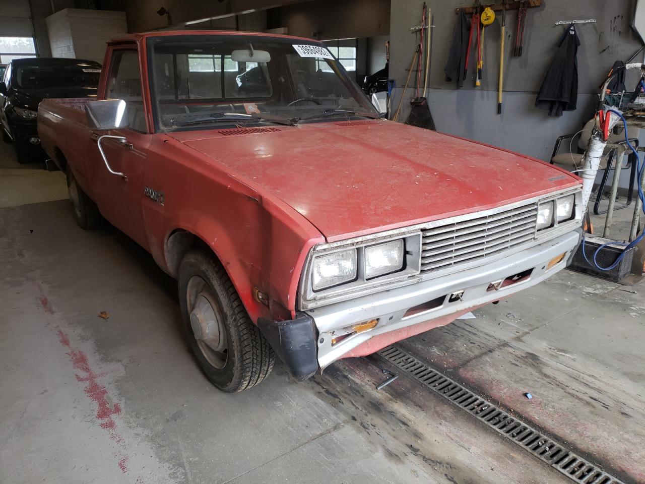 DODGE D50 CUSTOM 1984 with VIN JB7FP24D6EY117251 - Photo from auction