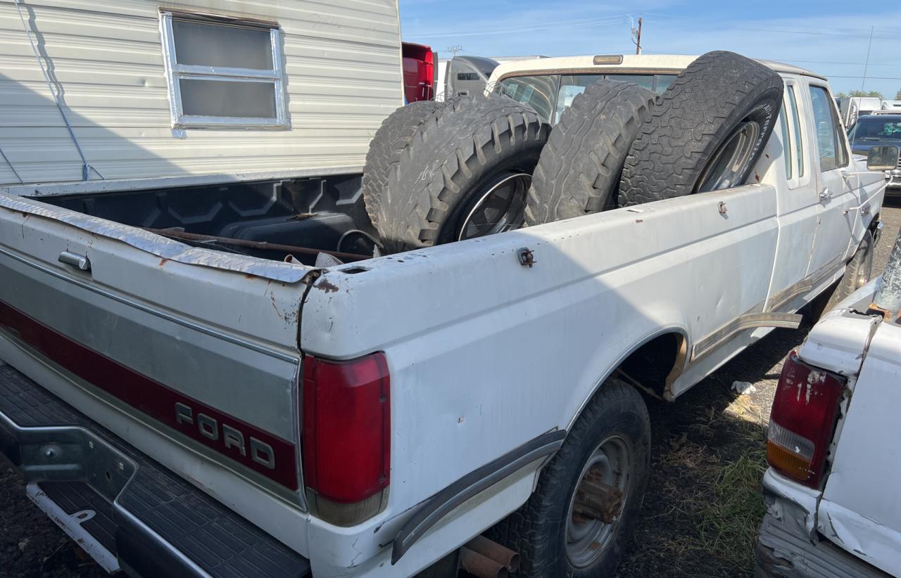 Photo 4 from auction – 1990 FORD F250 with VIN 1FTHX26G3LKA99016