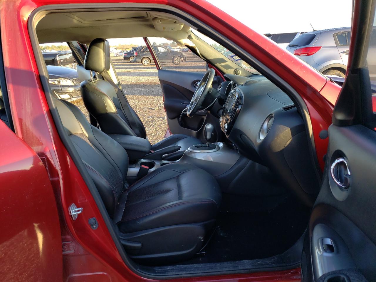Photo 5 from auction – 2015 NISSAN JUKE S with VIN JN8AF5MR3FT512825