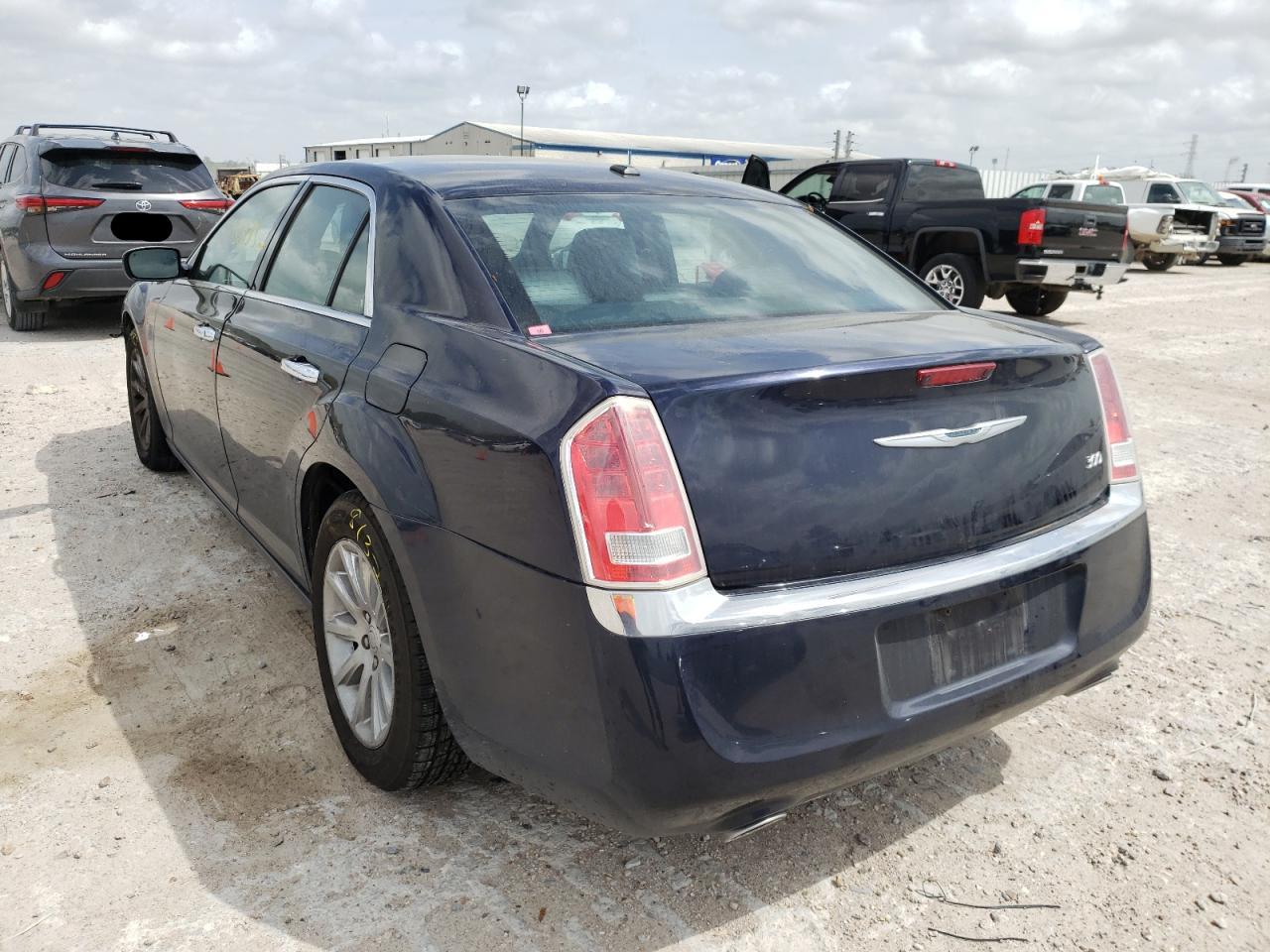Photo 3 from auction – 2012 CHRYSLER 300 LIMITE with VIN 2C3CCACG0CH222691