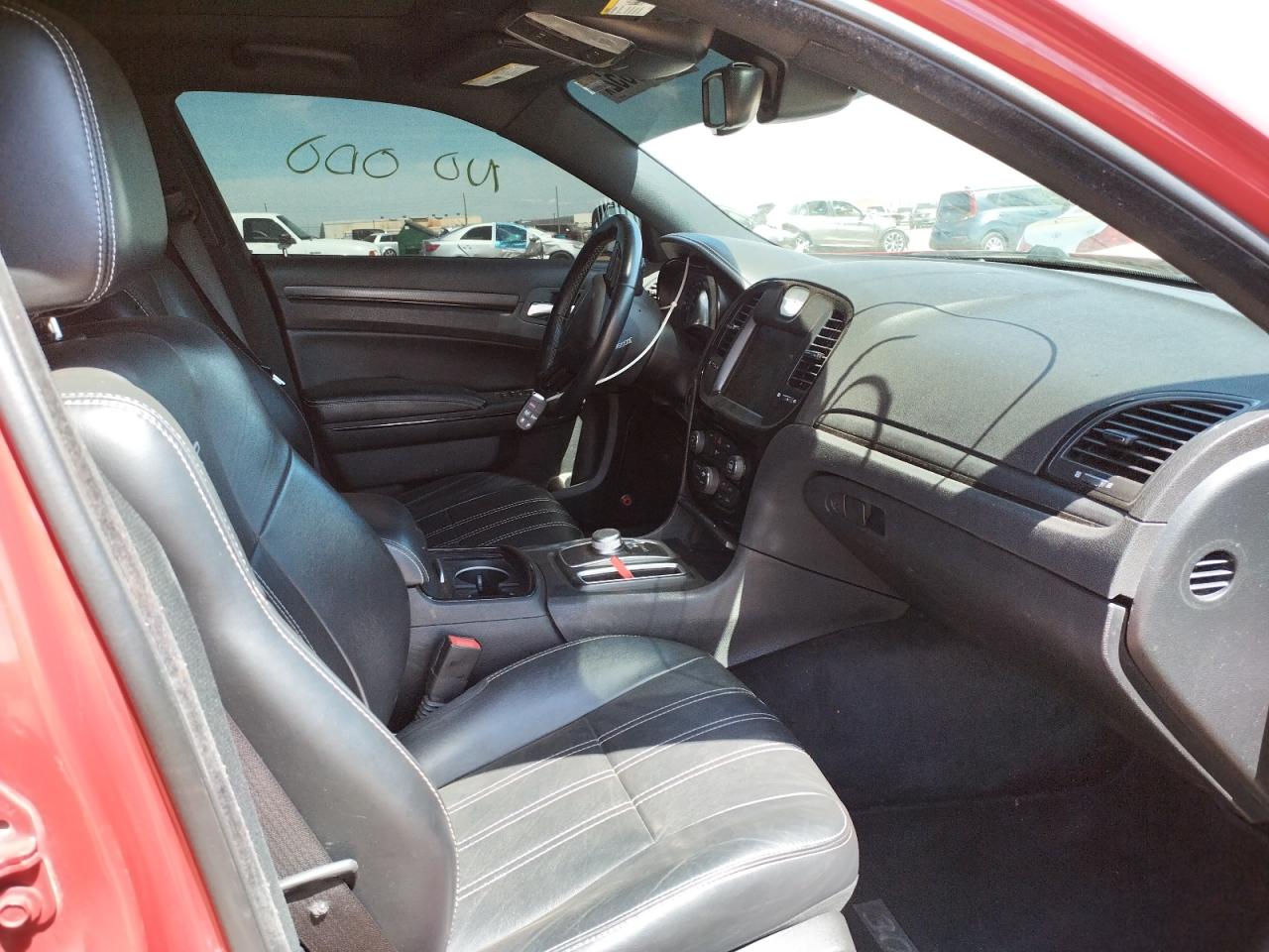 Photo 5 from auction – 2015 CHRYSLER 300 S with VIN 2C3CCABG4FH830137