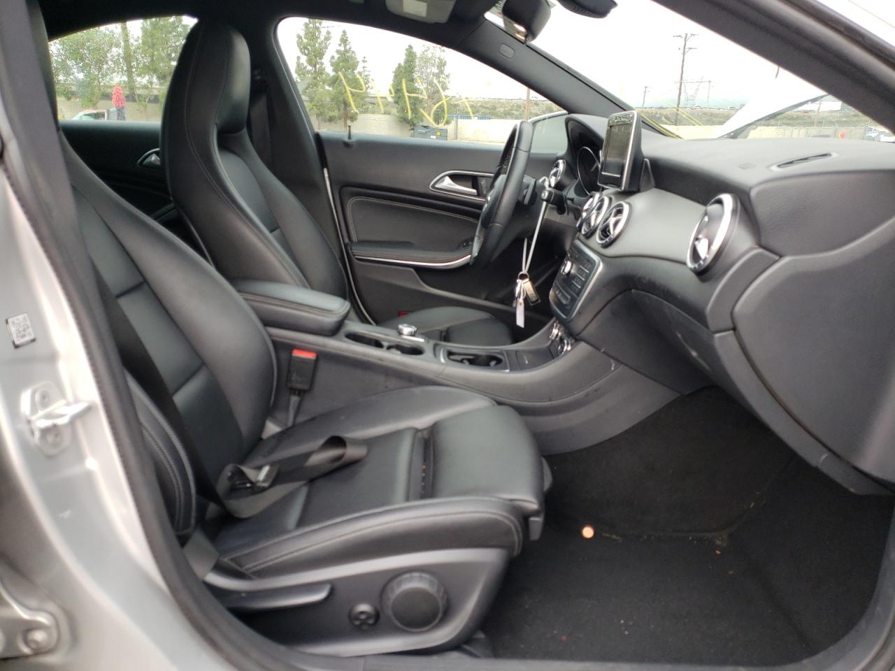 Photo 5 from auction – 2016 MERCEDES-BENZ CLA 250 with VIN WDDSJ4EB9GN379588