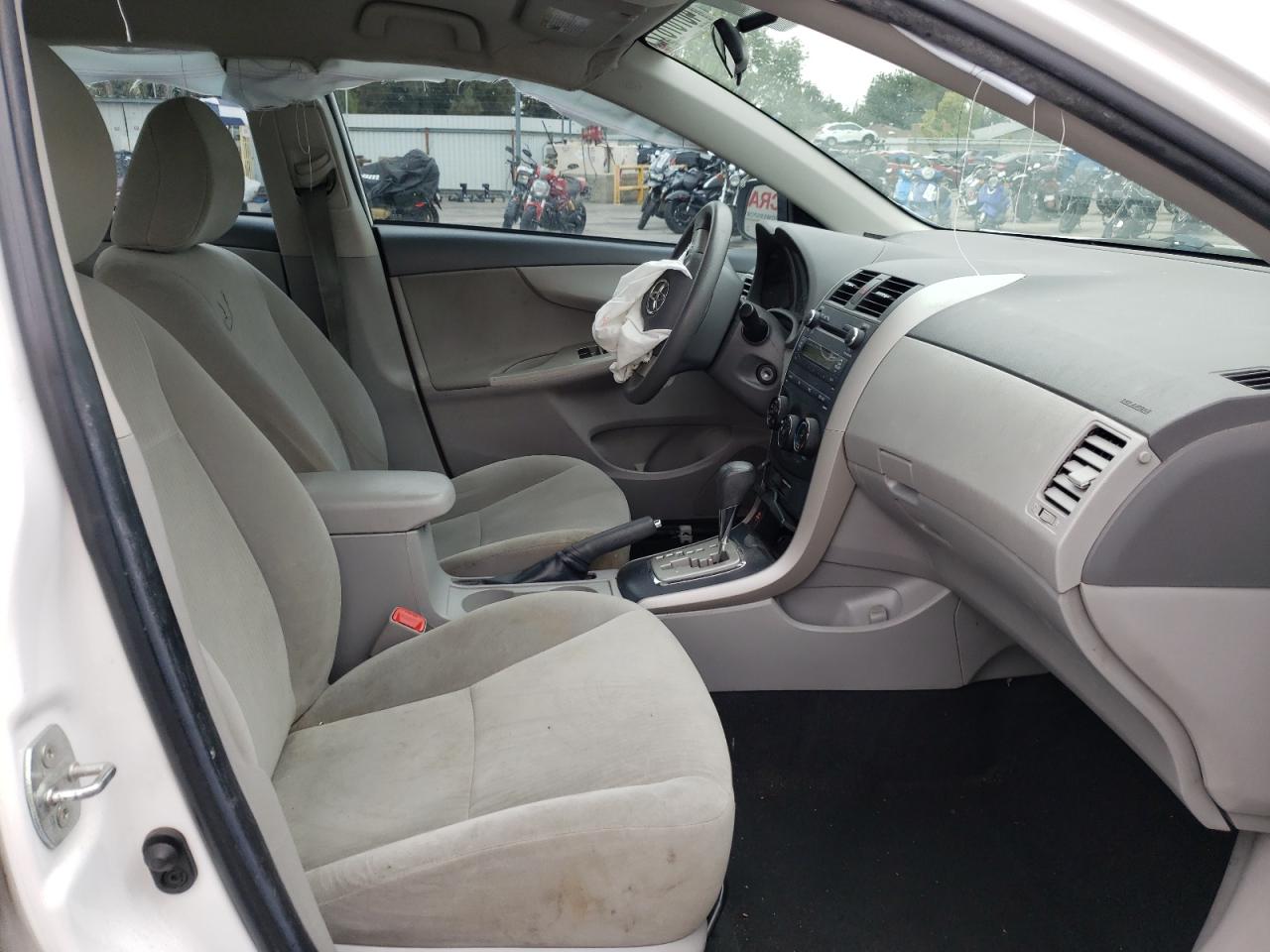 Photo 5 from auction – 2010 TOYOTA COROLLA BA with VIN 1NXBU4EE9AZ335434