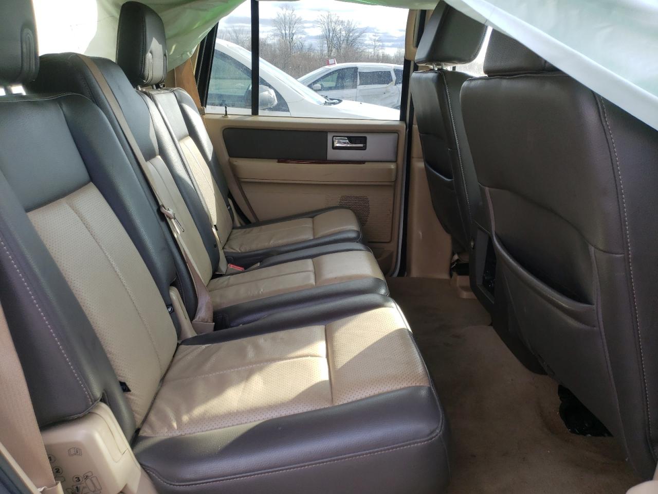 Photo 6 from auction – 2008 FORD EXPEDITION with VIN 1FMFU18538LA07891