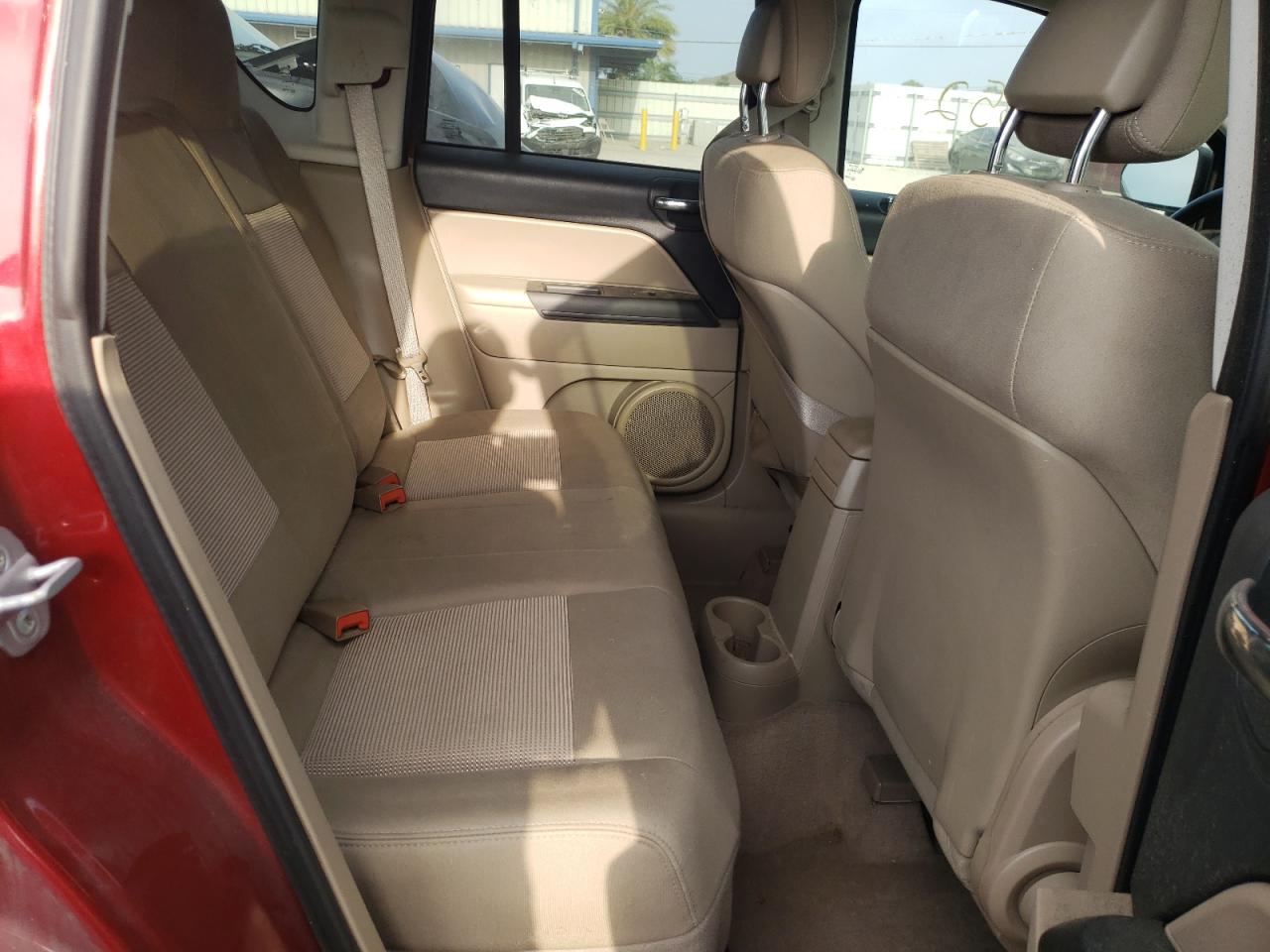 Photo 6 from auction – 2012 JEEP COMPASS LA with VIN 1C4NJCEB5CD657324