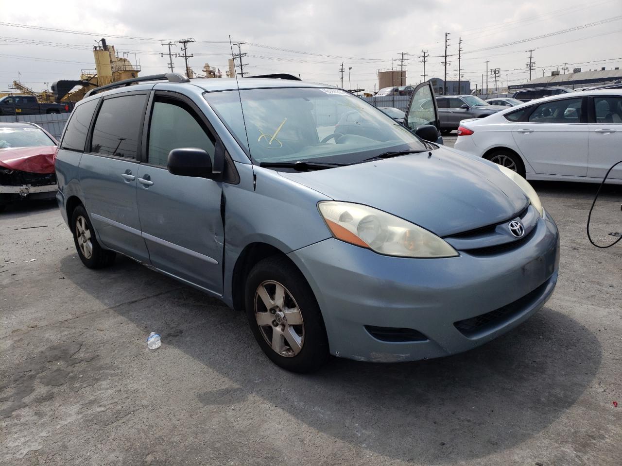 Photo 1 from auction – 2006 TOYOTA SIENNA CE with VIN 5TDZA23C76S497334