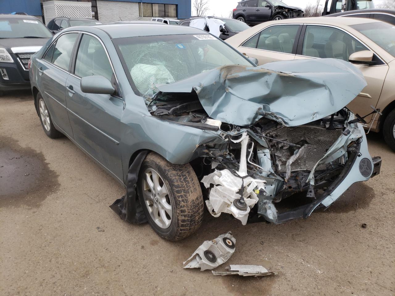 Zdjęcie 1 z aukcji – 2011 TOYOTA CAMRY BASE z VIN 4T4BF3EK6BR152574