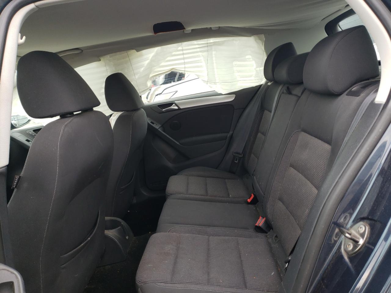 Photo 6 from auction – 2011 VOLKSWAGEN GOLF with VIN WVWDA7AJ7BW033639