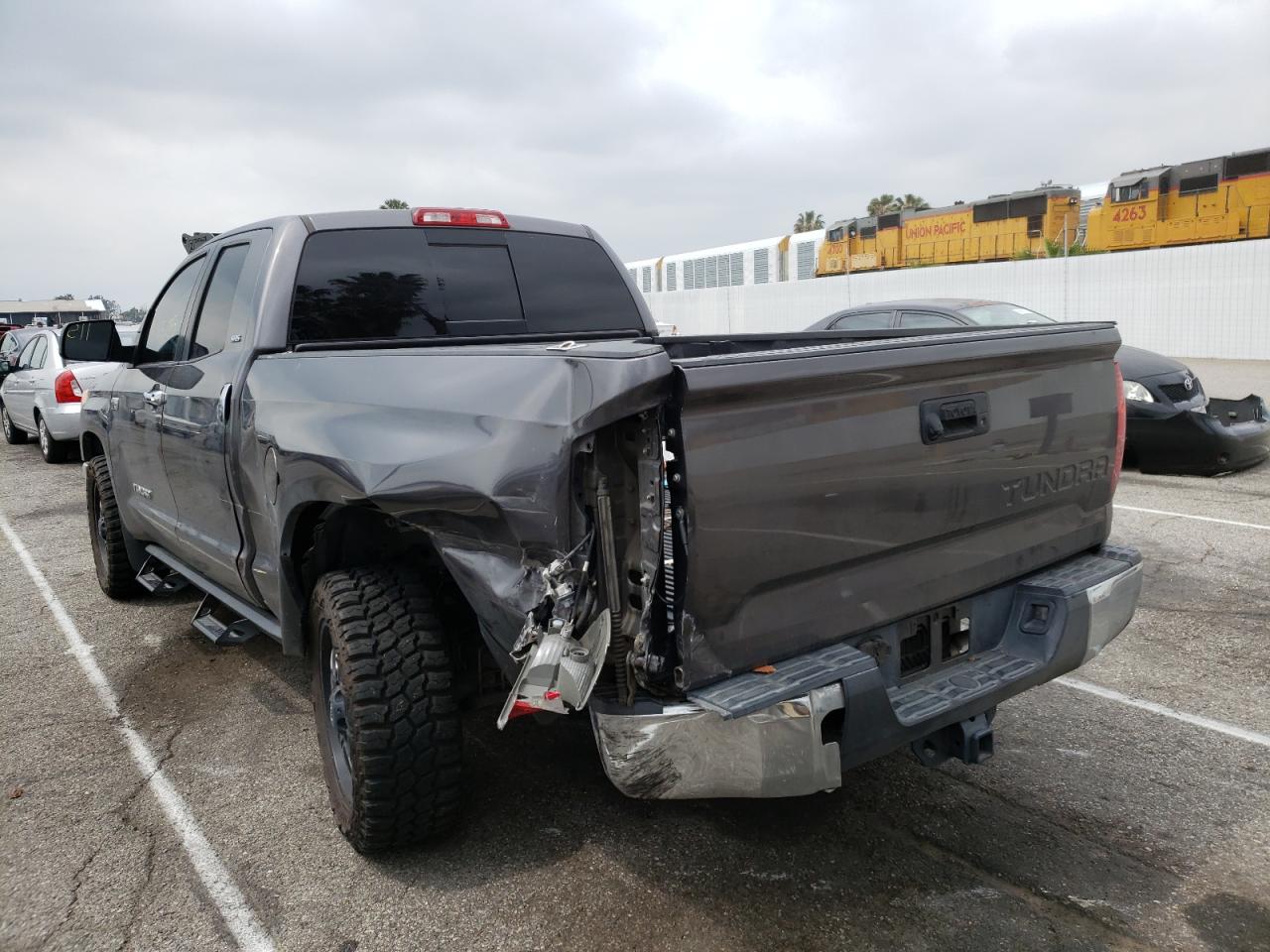 Photo 3 from auction – 2015 TOYOTA TUNDRA DOU with VIN 5TFRY5F15FX186079