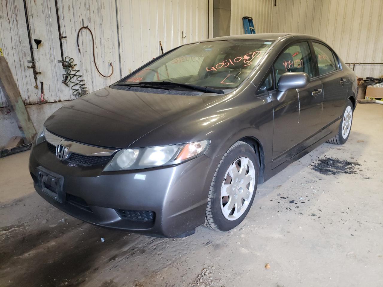 Photo 2 from auction – 2011 HONDA CIVIC LX with VIN 2HGFA1F57BH531650