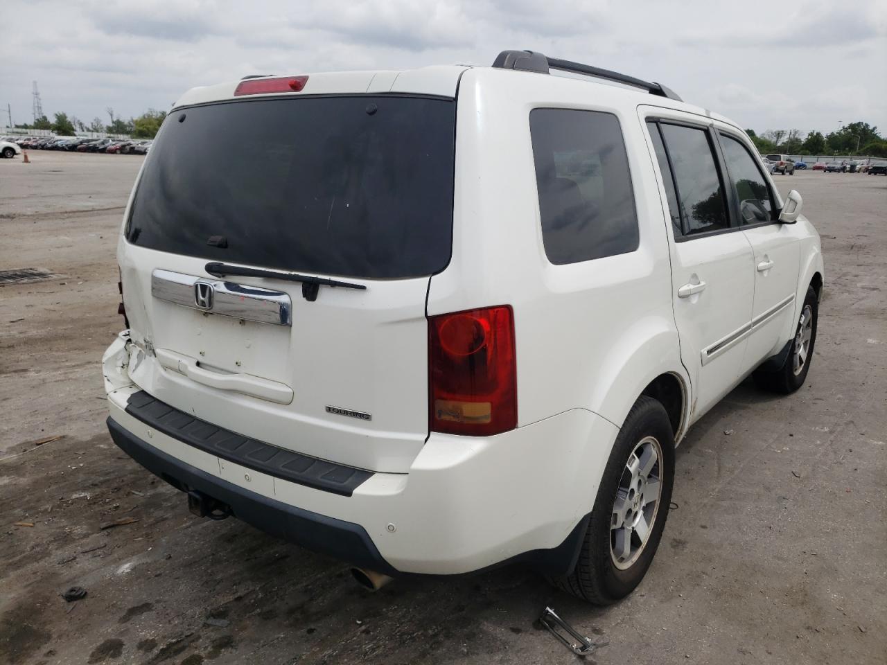 Photo 4 from auction – 2011 HONDA PILOT TOUR with VIN 5FNYF3H97BB026346