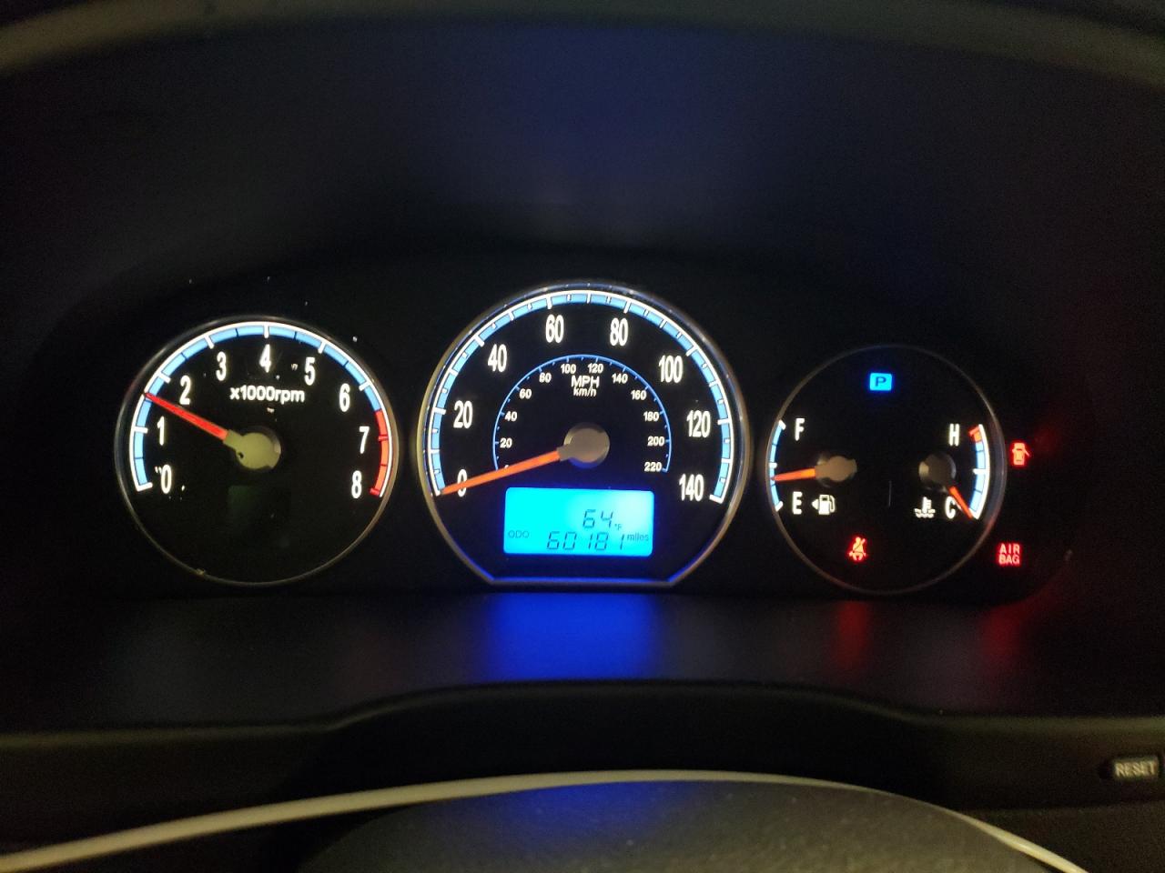Photo 8 from auction – 2008 HYUNDAI SANTA FE G with VIN 5NMSG13D38H188663