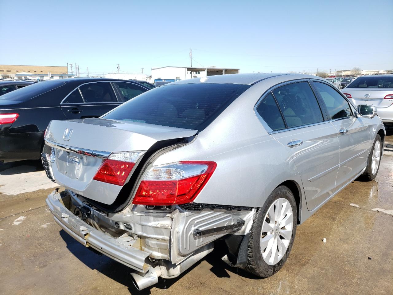 Photo 4 from auction – 2014 HONDA ACCORD EXL with VIN 1HGCR2F80EA285913