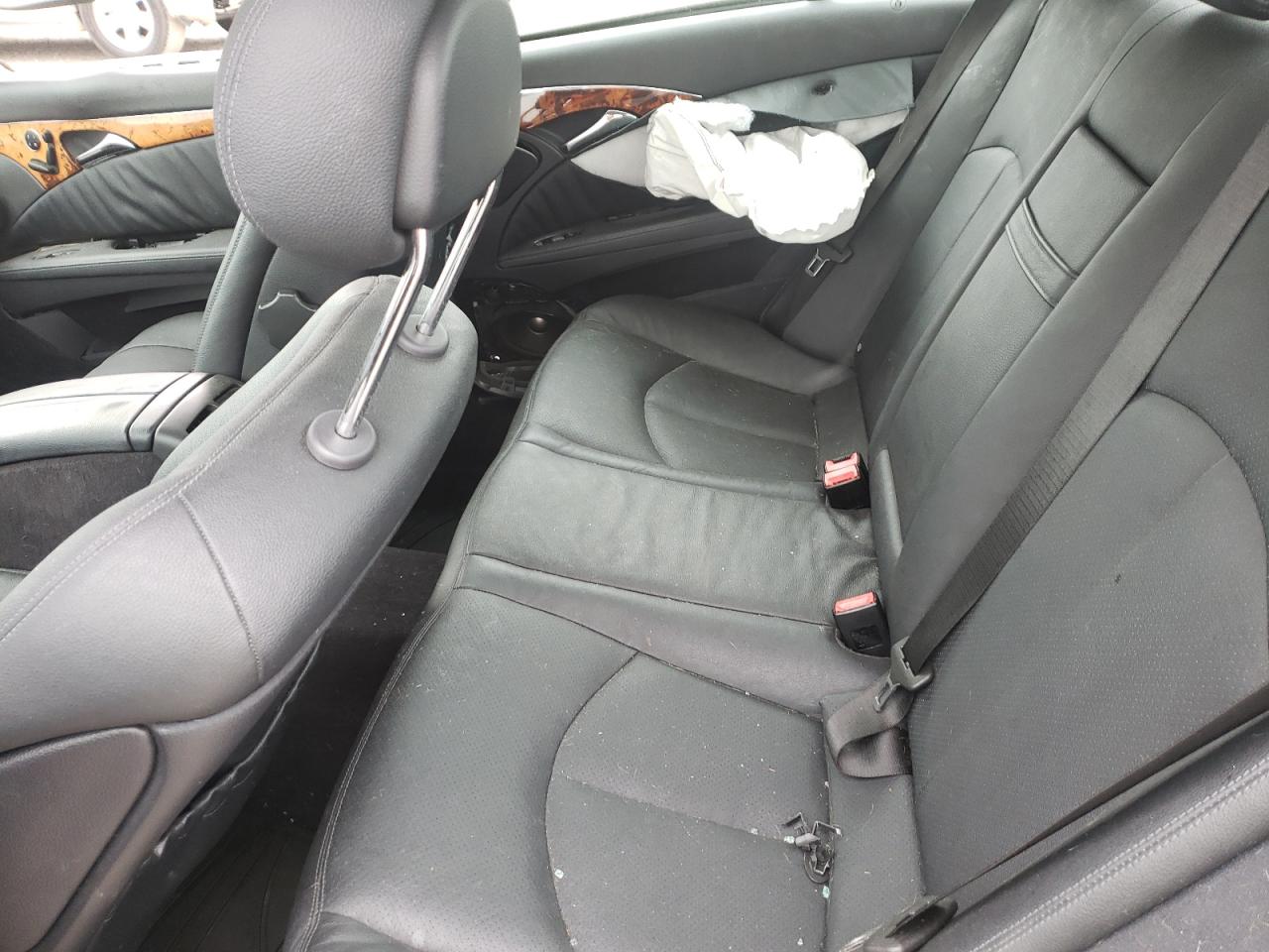 Photo 6 from auction – 2003 MERCEDES-BENZ E320 with VIN WDBUF65J23A320387