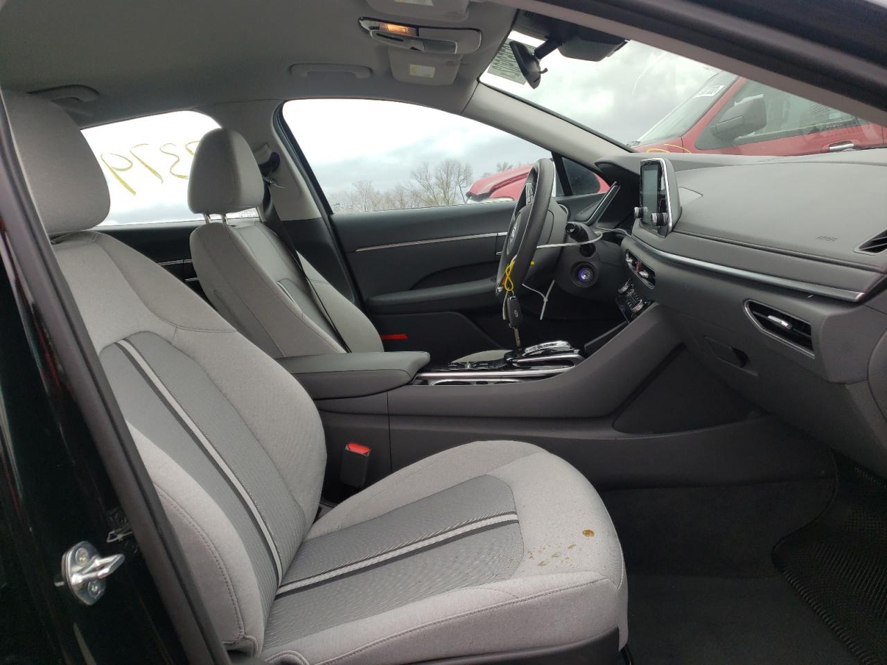 Photo 5 from auction – 2022 HYUNDAI SONATA SE with VIN 5NPEG4JA4NH139221