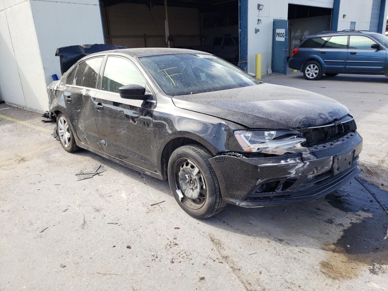 Photo 1 from auction – 2017 VOLKSWAGEN JETTA S with VIN 3VW2B7AJ6HM323851