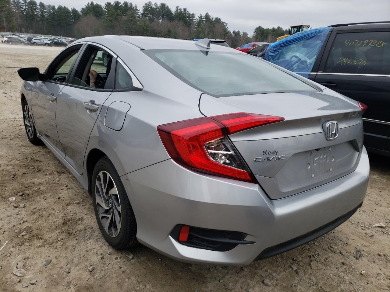 Photo 3 from auction – 2017 HONDA CIVIC EX with VIN 19XFC2F75HE232582