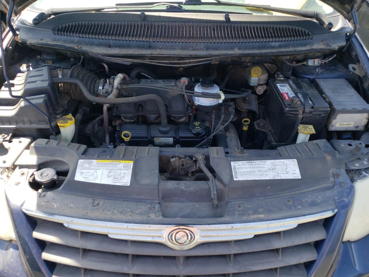 Photo 7 from auction – 2005 CHRYSLER TOWN & COU with VIN 2C4GP54L55R338521