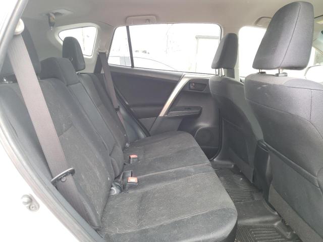Photo 6 from auction – 2015 TOYOTA RAV4 LE with VIN JTMZFREV5FD064101