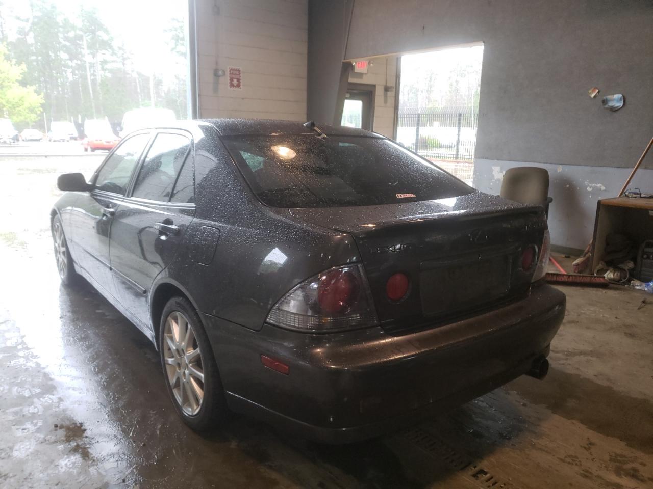 Photo 3 from auction – 2003 LEXUS IS 300 with VIN JTHBD192230074207