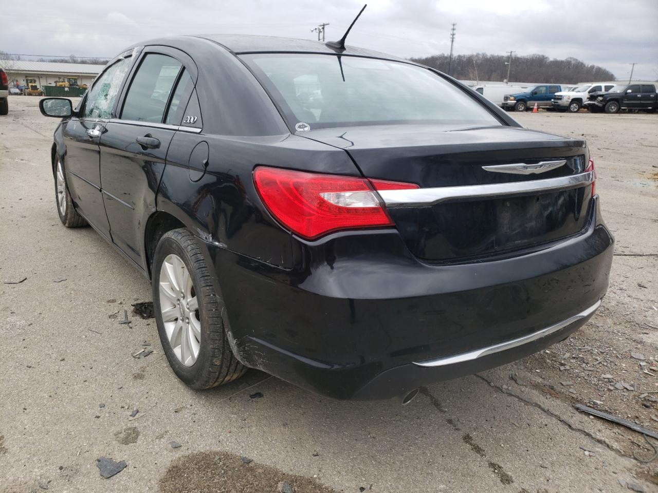 Photo 3 from auction – 2013 CHRYSLER 200 LIMITE with VIN 1C3CCBCG1DN634889