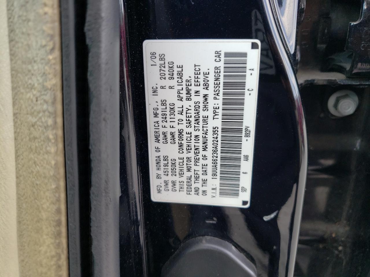 Photo 10 from auction – 2006 ACURA 3.2TL with VIN 19UUA66236A024355