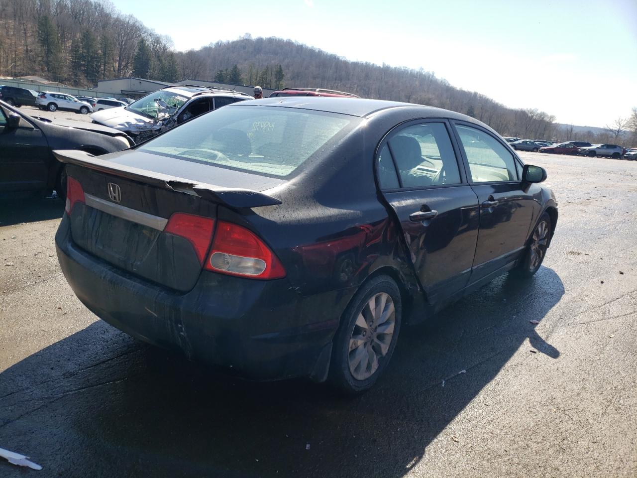 Photo 4 from auction – 2011 HONDA CIVIC EXL with VIN 2HGFA1F98BH508915