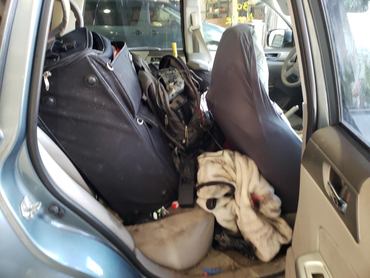 Photo 6 from auction – 2010 SUBARU FORESTER 2 with VIN JF2SH6CCXAH805308