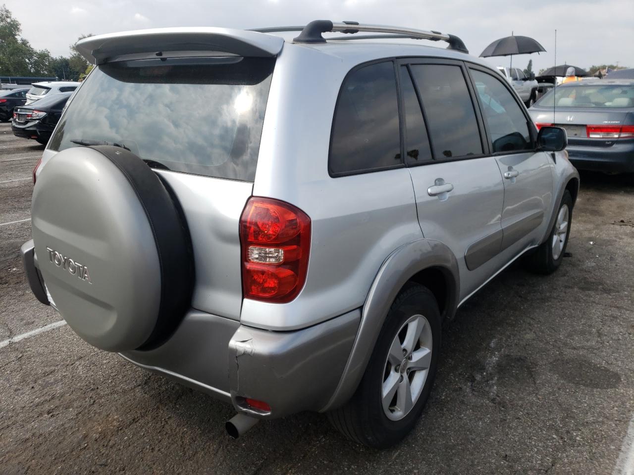 Photo 4 from auction – 2005 TOYOTA RAV4 with VIN JTEGD20V850057852