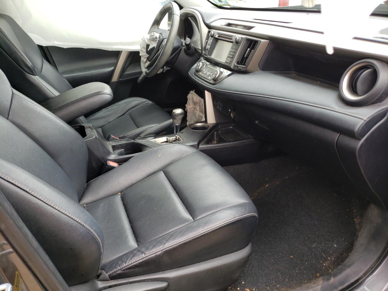 Photo 5 from auction – 2013 TOYOTA RAV4 LIMIT with VIN 2T3DFREV7DW001026