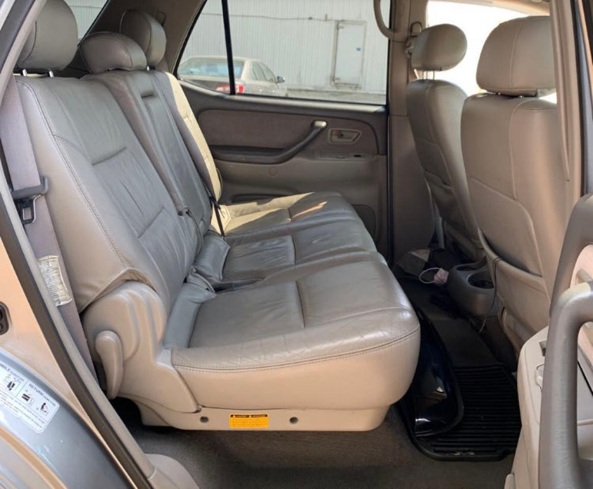 Photo 6 from auction – 2003 TOYOTA SEQUOIA SR with VIN 5TDBT44A43S202304