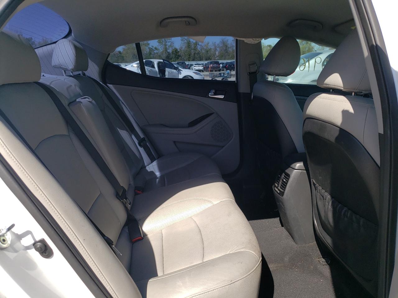 Photo 6 from auction – 2015 KIA OPTIMA EX with VIN 5XXGN4A75FG492129
