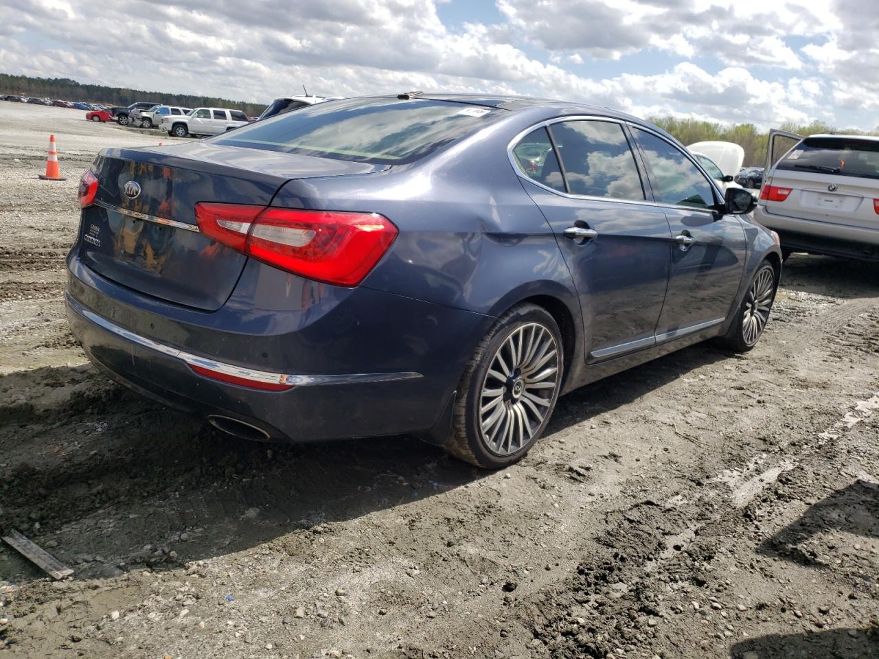 Photo 4 from auction – 2014 KIA CADENZA PR with VIN KNALN4D76E5127582