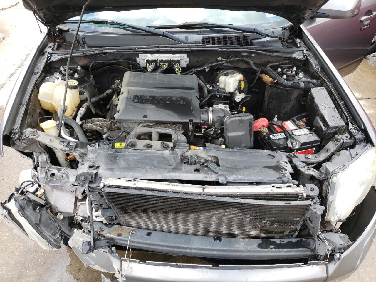 Photo 7 from auction – 2010 FORD ESCAPE LIM with VIN 1FMCU0EG2AKC05408