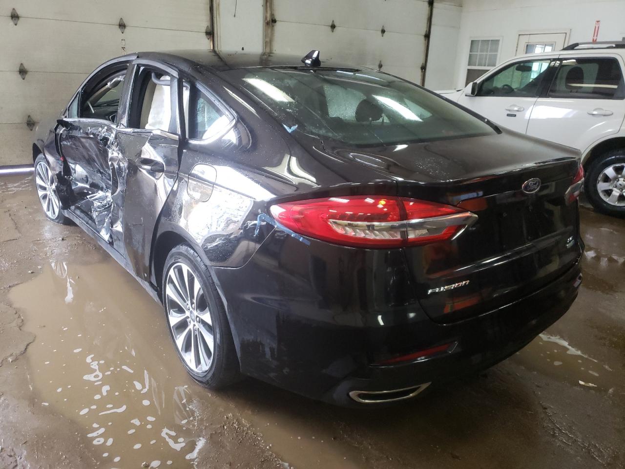 Photo 3 from auction – 2020 FORD FUSION SE with VIN 3FA6P0T92LR166014