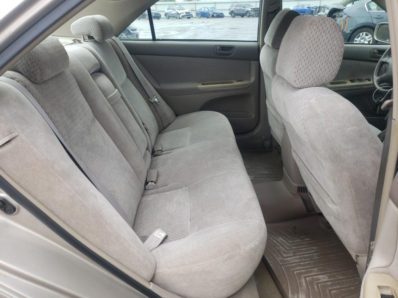 Photo 6 from auction – 2003 TOYOTA CAMRY LE with VIN 4T1BE32K13U732530