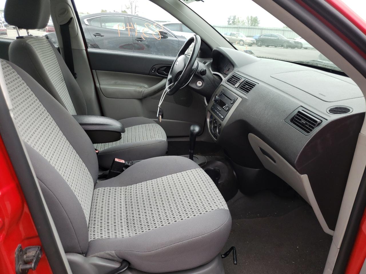 Photo 5 from auction – 2007 FORD FOCUS with VIN 1FAHP34N57W366197