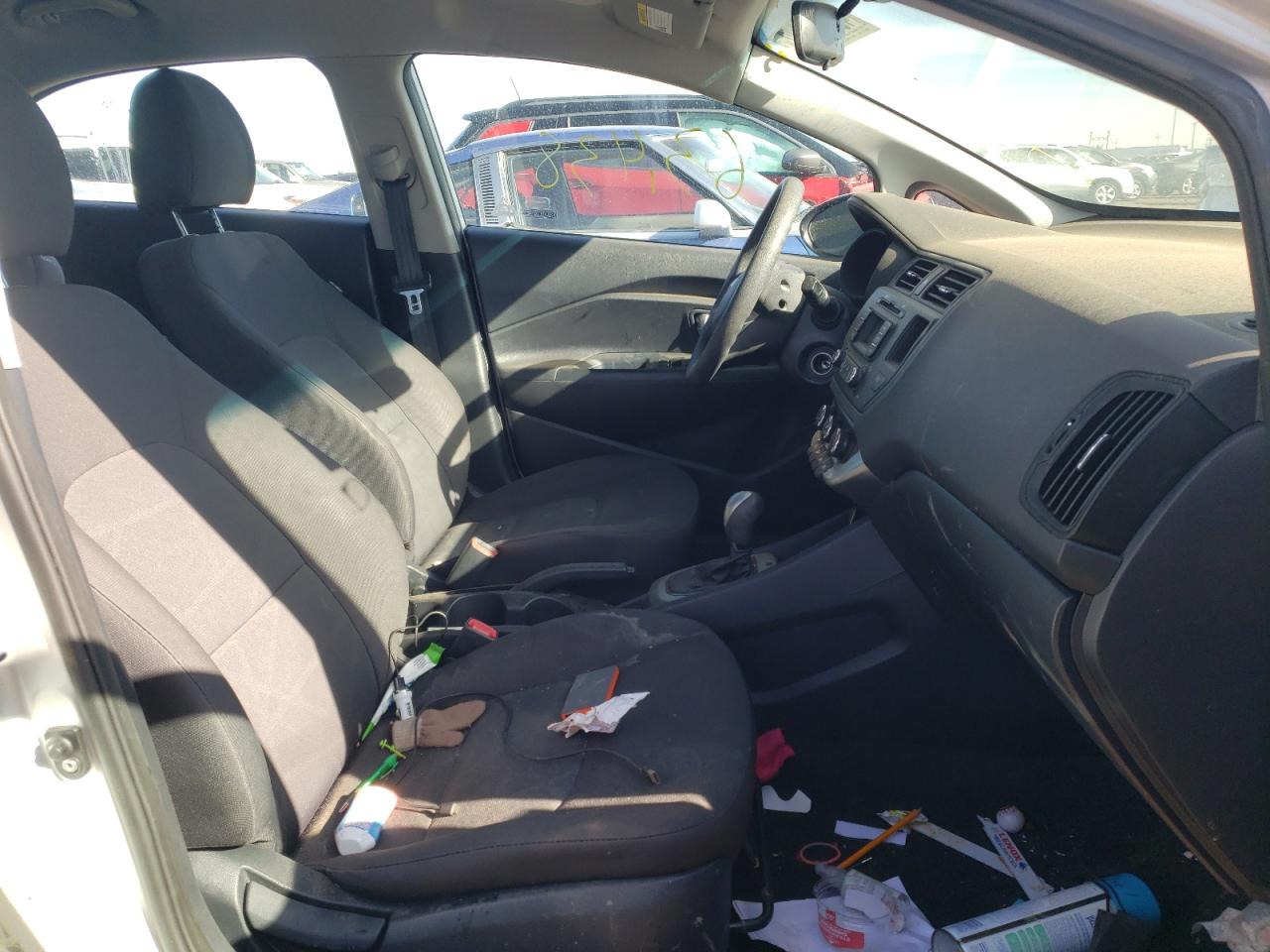 Photo 5 from auction – 2014 KIA RIO LX with VIN KNADM5A31E6415888
