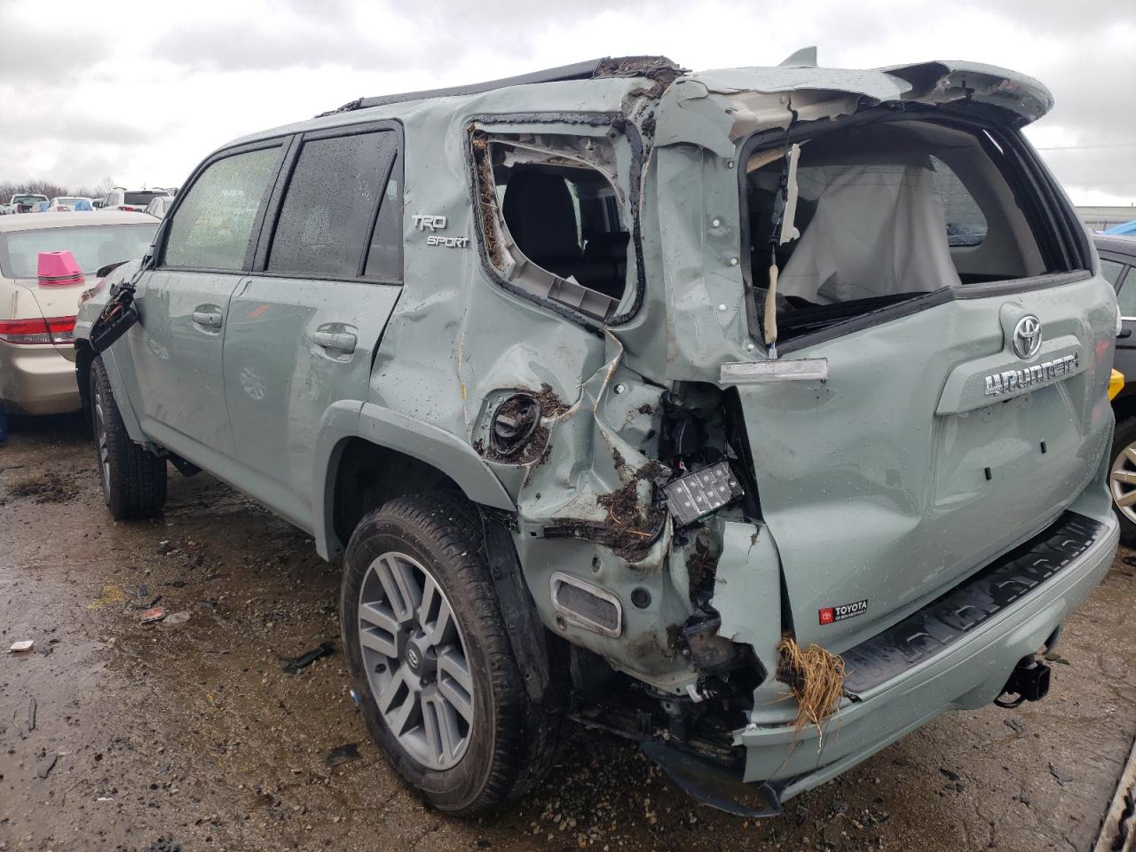 Photo 3 from auction – 2022 TOYOTA 4RUNNER SR with VIN JTESU5JR7N5987502