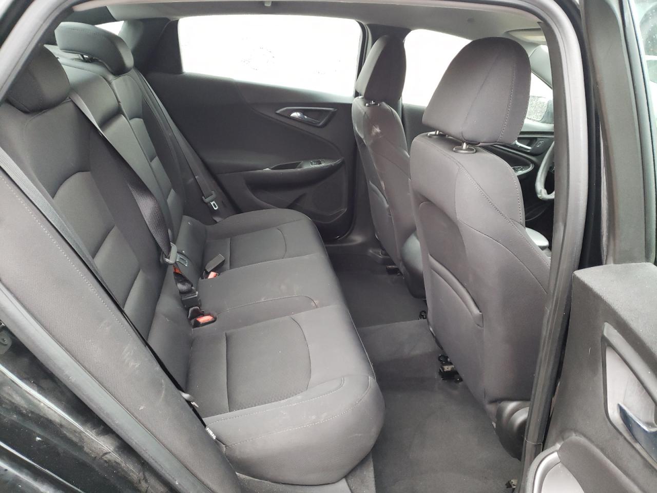 Photo 6 from auction – 2016 CHEVROLET MALIBU LS with VIN 1G1ZB5ST1GF210984