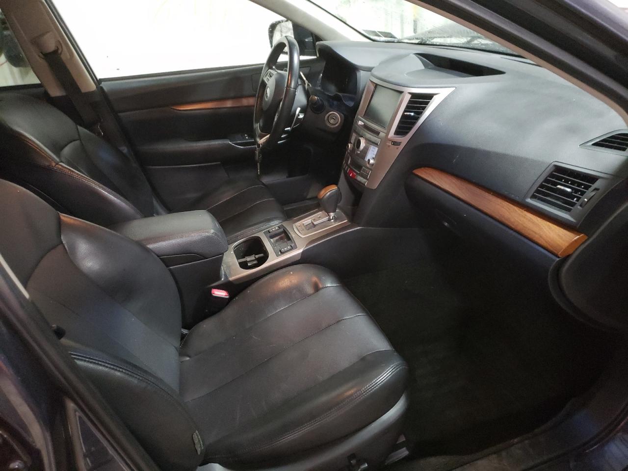 Photo 5 from auction – 2013 SUBARU OUTBACK 2. with VIN 4S4BRCLC7D3306585