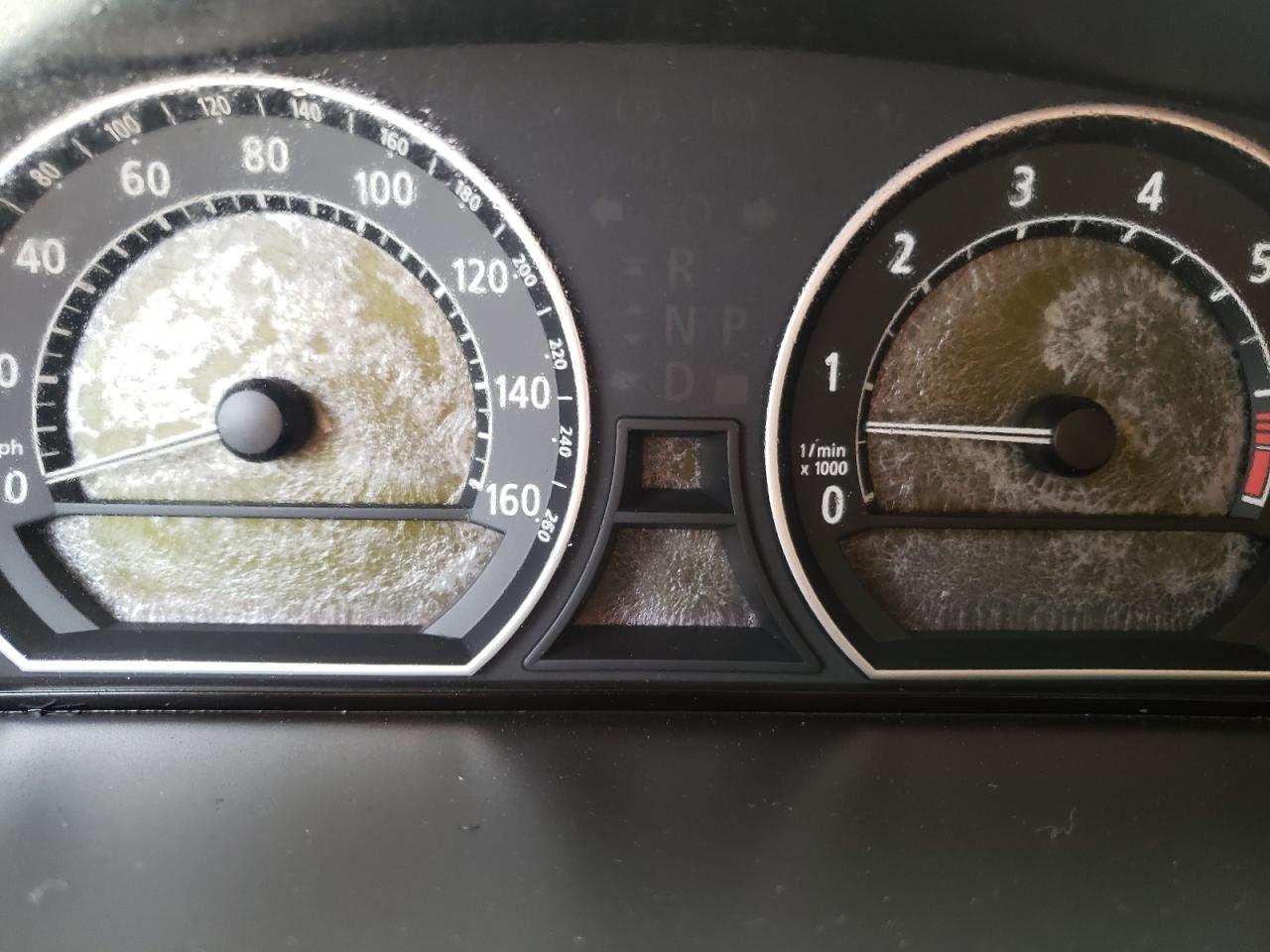Photo 8 from auction – 2004 BMW 745 I with VIN WBAGL63474DP71042