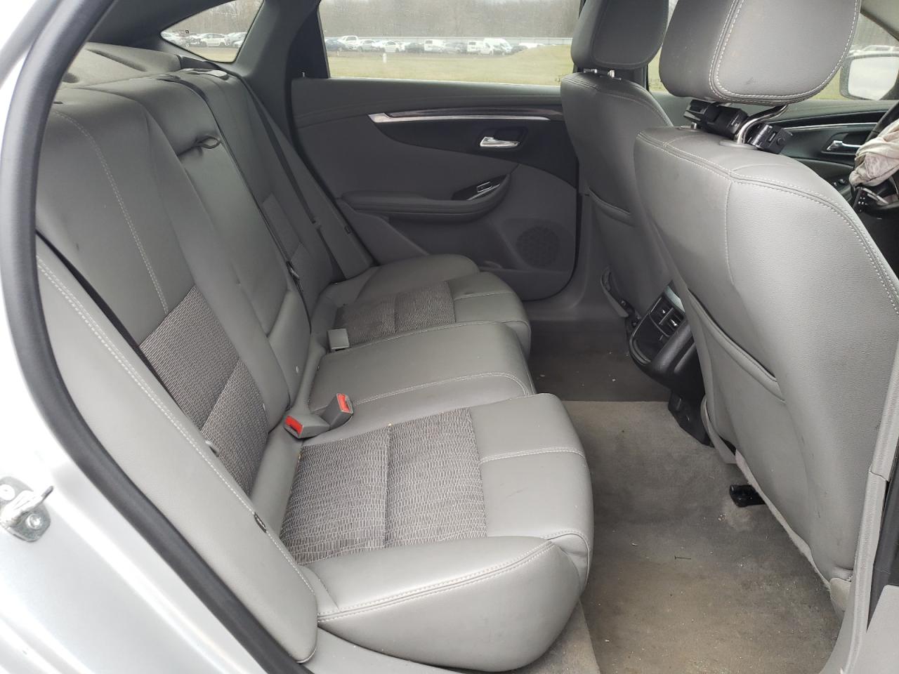 Photo 6 from auction – 2018 CHEVROLET IMPALA LT with VIN 2G1105S31J9175009