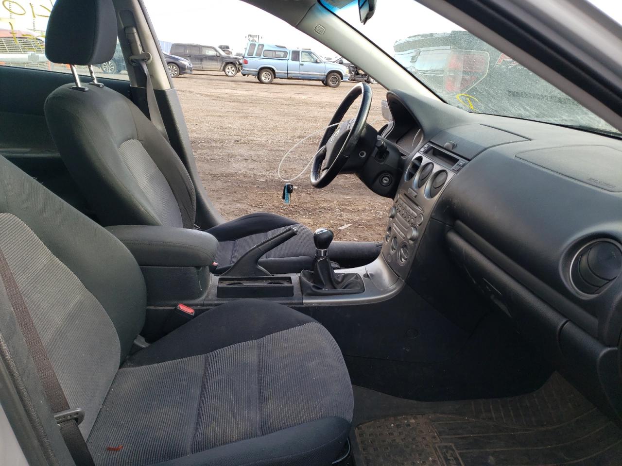 Photo 5 from auction – 2005 MAZDA 6 S with VIN 1YVHP84DX55M49006